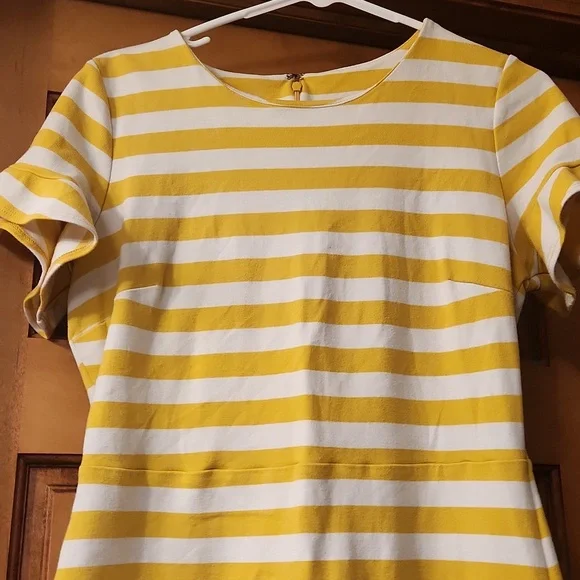 Old Navy short sleeve yellow and white stripe midi dress size medium - Picture 6 of 7